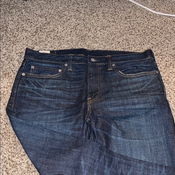 GREAT condition J. Crew Men’s jeans- 34x32 - Picture 5 of 6